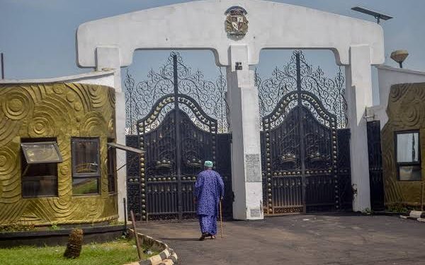 Awujale stool: DSS summons kingmakers, contestants