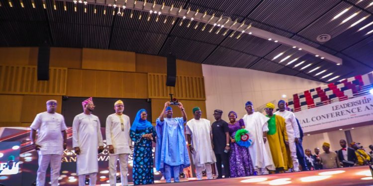 Oyebanji lauds Tinubu’s reforms, receives Leadership Governor of the Year Award