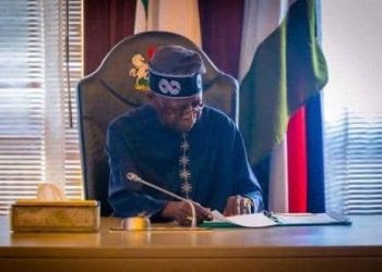 Tinubu signs Executive Order for direct remittance of oil and gas revenues to Federation Account