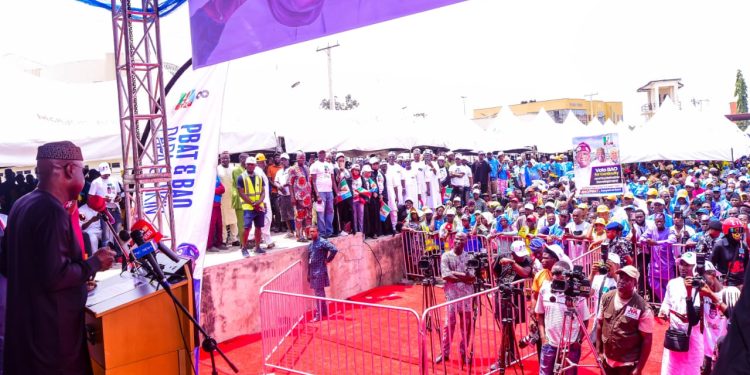 Oyebanji unveils 5,000 canvassers for Tinubu’s re-election