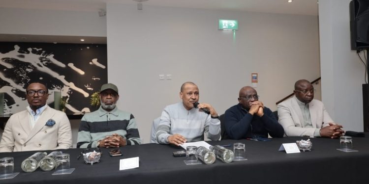 Alt="L-R: Senior Special Assistant to the President on Digital Media, Otega Ogra, Minister of Solid Minerals, Dele Alake, Minister of Information and National Orientation, Mohammed Idris, Special Adviser to the President on Information and Strategy, Bayo Onanuga and Special Adviser to the President on Media and Public Communication, Sunday Dare during an interactive session with Nigerian Media practitioners in UK at Hilton Kensington Hotel, London ahead of President Bola Tinubu's State Visit"