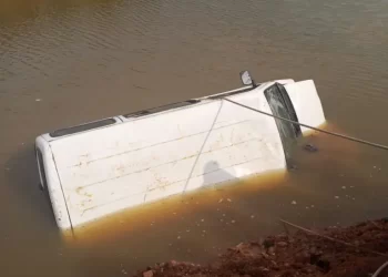 Bus Accident in Ibadan Leaves 3 Dead, 5 Rescued After Vehicle Plunges Into River