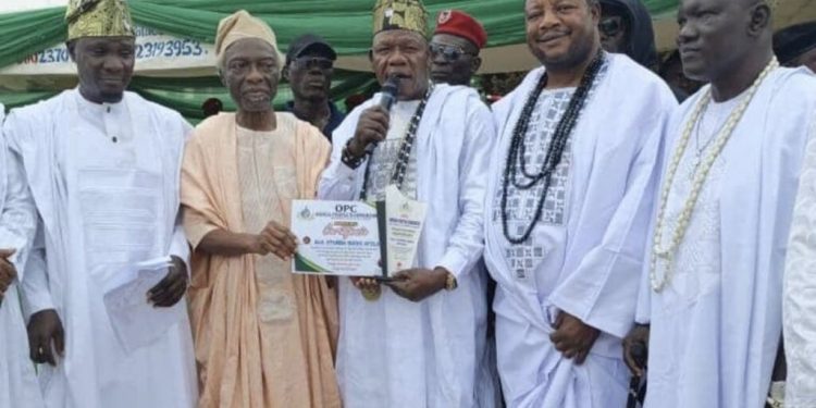 From left: National OPC Coordinator, Alhaji Kasimu Lawal; Chairman, OPC Board of Trustees, Hon. Wale Oshun; President, Otunba Wasiu Afolabi; Deputy President (Administration), Adeleke Akintayo, and Deputy President (Operations), Prince Ogunmoye Odunayo, at the 32nd anniversary and inauguration of National Executive Officers of O’odua People’s Congress (OPC) in Lagos...on Saturday.